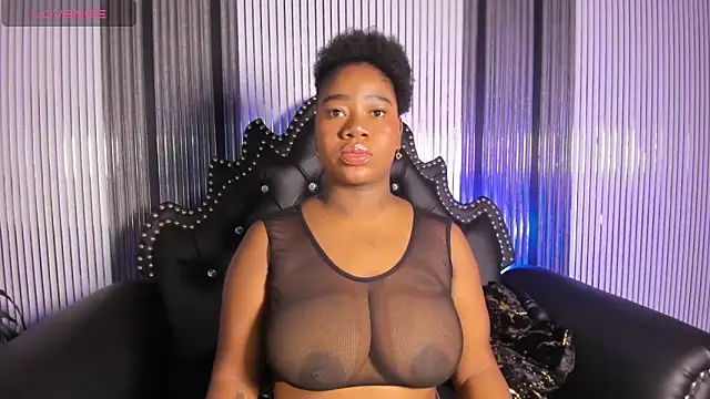 EbonyTanisha online show from April 26, 2026, 2:20 am