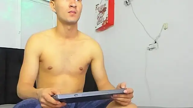camilo model online show from May 3, 2026, 1:33 am