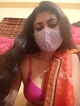 queenneha69 online show from May 4, 2026, 4:36 pm