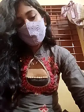 queenneha69 online show from May 12, 2026, 4:26 pm