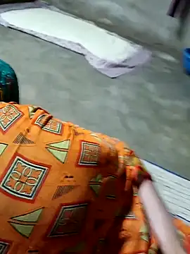 Hot hiuj online show from April 23, 2026, 4:31 pm