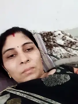 Hot ree85 online show from April 28, 2026, 10:20 am