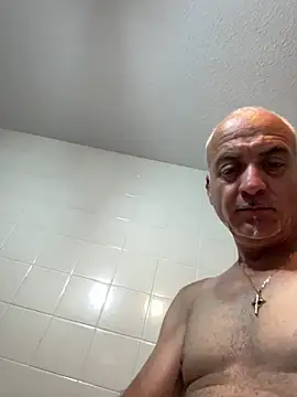 Snapshot of Antoniman9 chatting on June 17, 2026, 2:36 am Antoniman9 online show from June 17, 2026, 2:36 am