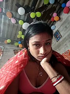 Snapshot of Night-Couple2 chatting on January 9, 2026, 5:37 pm Night-Couple2 online show from January 9, 2026, 5:37 pm