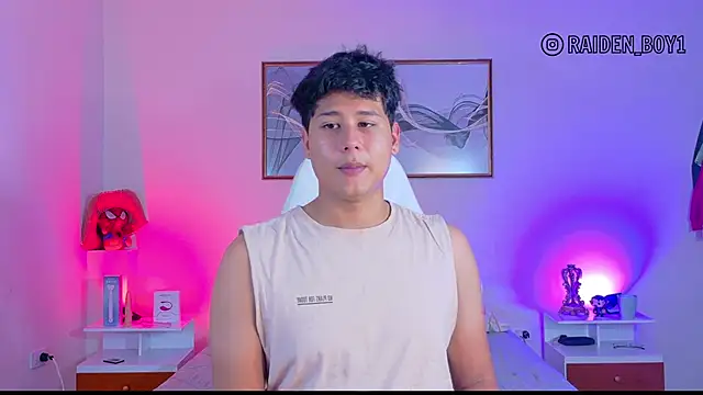 Snapshot of RaidenBoy11 chatting on January 8, 2026, 9:06 pm RaidenBoy11 online show from January 8, 2026, 9:06 pm