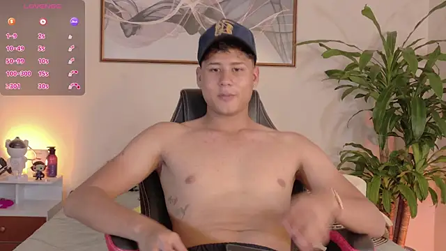 Snapshot of RaidenBoy11 chatting on March 31, 2026, 10:32 pm RaidenBoy11 online show from March 31, 2026, 10:32 pm