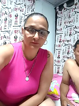 Snapshot of natalliecoopers chatting on April 19, 2026, 1:38 am natalliecoopers online show from April 19, 2026, 1:38 am