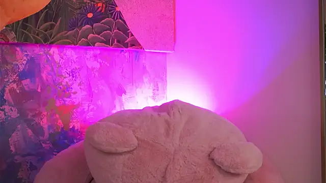 Ava Solis online show from May 7, 2026, 9:31 pm