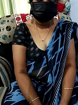 Tinarosy13 online show from March 10, 2026, 6:51 am