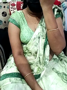 Tinarosy13 online show from March 15, 2026, 1:39 pm