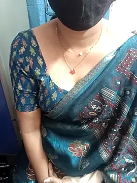 Snapshot of Flora_Telugu chatting on March 4, 2026, 5:08 pm Flora Telugu online show from March 4, 2026, 5:08 pm