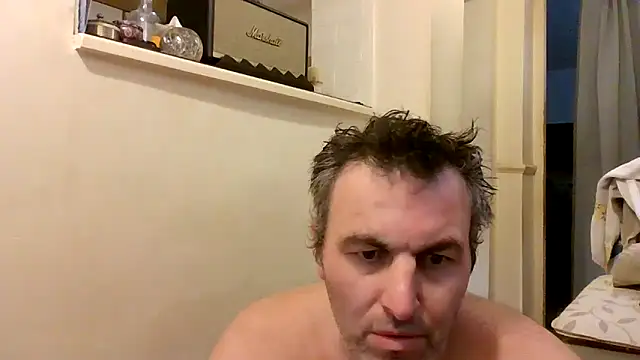 Snapshot of Hakfin666 chatting on May 8, 2026, 5:02 am Hakfin666 online show from May 8, 2026, 5:02 am
