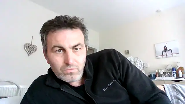 Snapshot of Hakfin666 chatting on May 10, 2026, 2:33 pm Hakfin666 online show from May 10, 2026, 2:33 pm