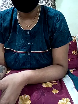 Snapshot of Ammu14399 chatting on April 4, 2026, 11:51 am Ammu14399 online show from April 4, 2026, 11:51 am