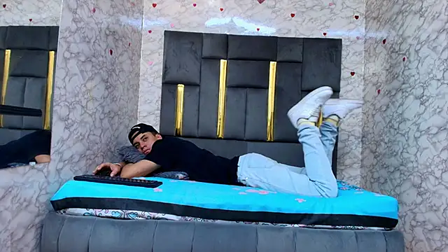 Snapshot of Brent_Storne chatting on February 17, 2026, 12:18 am Brent Storne online show from February 17, 2026, 12:18 am