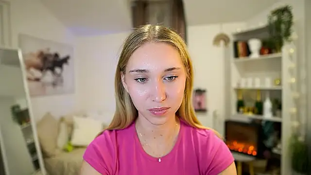 Snapshot of MilaBunny2000 chatting on March 19, 2026, 11:47 am MilaBunny2000 online show from March 19, 2026, 11:47 am