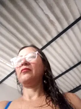 Snapshot of Salome_69 chatting on May 3, 2026, 1:39 pm Salome 69 online show from May 3, 2026, 1:39 pm