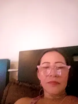 Snapshot of Salome_69 chatting on May 10, 2026, 2:33 pm Salome 69 online show from May 10, 2026, 2:33 pm
