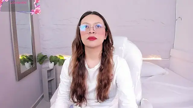 lanna 18  online show from May 2, 2026, 11:37 am
