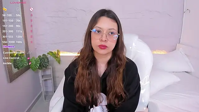 Snapshot of lanna_18_ chatting on July 6, 2026, 3:03 pm lanna 18 online show from July 6, 2026, 3:03 pm