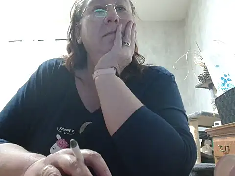 xmyriamx online show from March 2, 2026, 7:54 pm