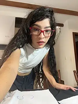 dani bela online show from May 1, 2026, 8:35 pm
