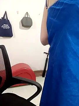  phuonglan  online show from March 11, 2026, 12:27 am