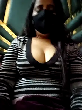 couple fun  online show from February 8, 2026, 9:40 pm