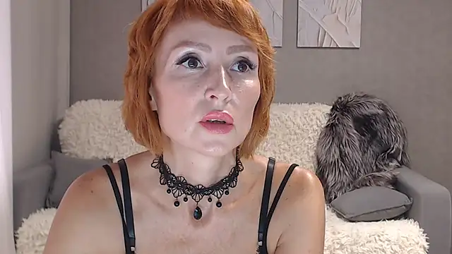 Miss RedFoxy online show from July 31, 2026, 3:06 am