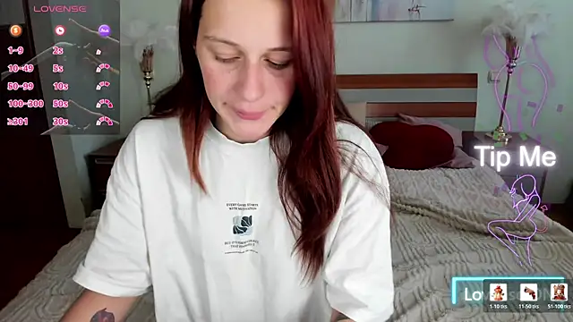 Snapshot of Lily_Viola chatting on May 27, 2026, 8:00 am Lily Viola online show from May 27, 2026, 8:00 am