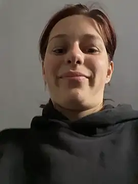Snapshot of Lily_Viola chatting on May 31, 2026, 5:26 am Lily Viola online show from May 31, 2026, 5:26 am