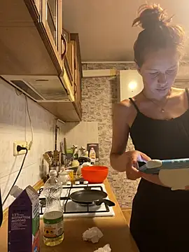 Snapshot of Lily_Viola chatting on July 12, 2026, 4:47 am Lily Viola online show from July 12, 2026, 4:47 am