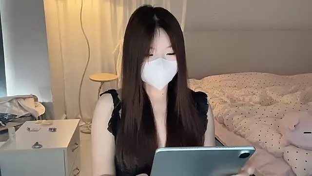 Snapshot of _xiaoxinxin_ chatting on June 18, 2026, 2:34 am xiaoxinxin online show from June 18, 2026, 2:34 am