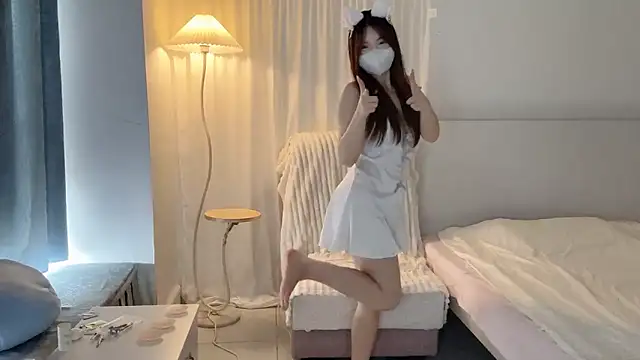  xiaoxinxin  online show from June 23, 2026, 3:37 am