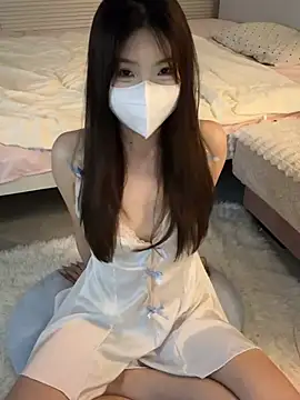  xiaoxinxin  online show from July 1, 2026, 12:51 pm