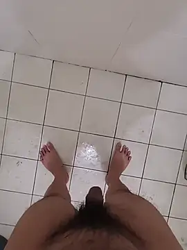 Snapshot of Johnlim880 chatting on January 7, 2026, 5:37 pm Johnlim880 online show from January 7, 2026, 5:37 pm