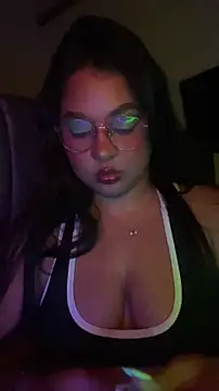 Isabella Belmont online show from April 22, 2026, 9:11 am