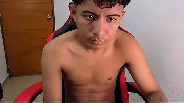 Alluringangel23 online show from March 5, 2026, 2:40 am