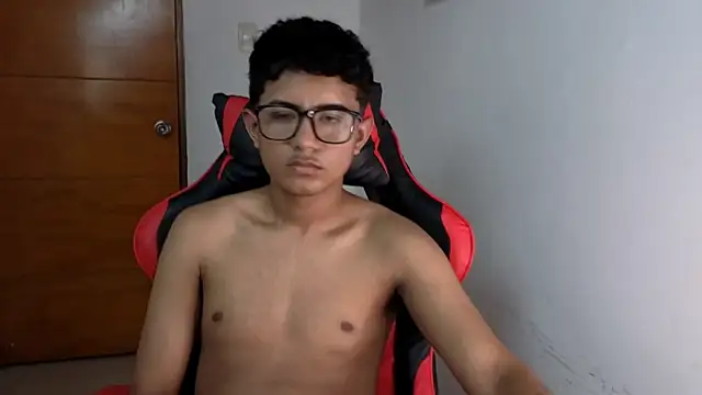 Alluringangel23 online show from March 17, 2026, 11:19 pm