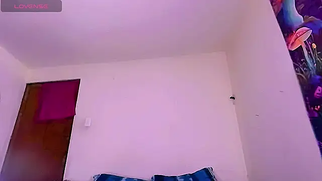 AmyRocket666 online show from April 9, 2026, 11:54 pm