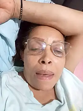 Snapshot of Jenna_01 chatting on February 13, 2026, 2:18 am Jenna 01 online show from February 13, 2026, 2:18 am