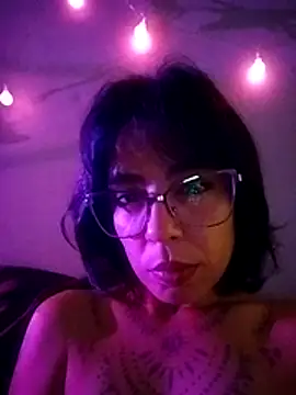 Snapshot of betty_amorosa chatting on March 10, 2026, 5:12 am betty amorosa online show from March 10, 2026, 5:12 am