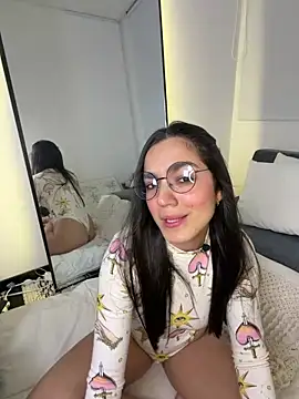 EVA WILD1 online show from March 17, 2026, 11:41 pm