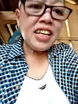 Agnes-baby online show from April 28, 2026, 2:38 am