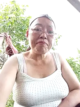 Snapshot of Agnes-baby chatting on May 14, 2026, 10:44 am Agnes-baby online show from May 14, 2026, 10:44 am