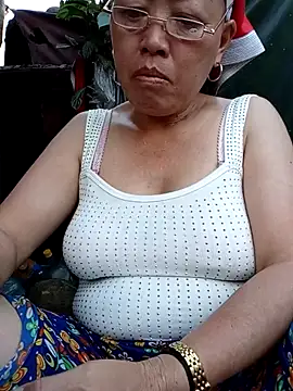 Snapshot of Agnes-baby chatting on May 16, 2026, 10:36 am Agnes-baby online show from May 16, 2026, 10:36 am