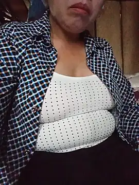 Snapshot of Agnes-baby chatting on June 11, 2026, 12:32 am Agnes-baby online show from June 11, 2026, 12:32 am