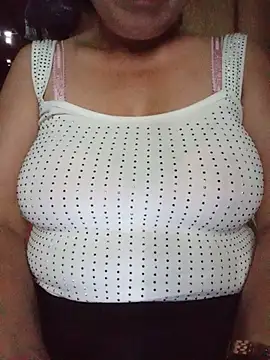 Snapshot of Agnes-baby chatting on June 12, 2026, 10:25 am Agnes-baby online show from June 12, 2026, 10:25 am