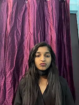 HotxAnamika online show from February 9, 2026, 9:35 am