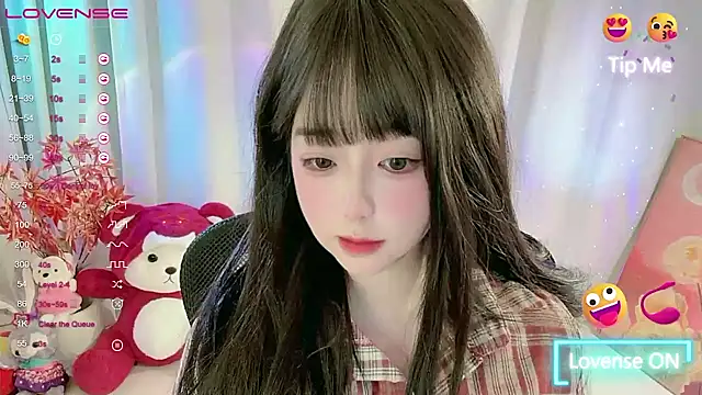 Snapshot of CLaire-5 chatting on February 23, 2026, 11:07 am CLaire-5 online show from February 23, 2026, 11:07 am